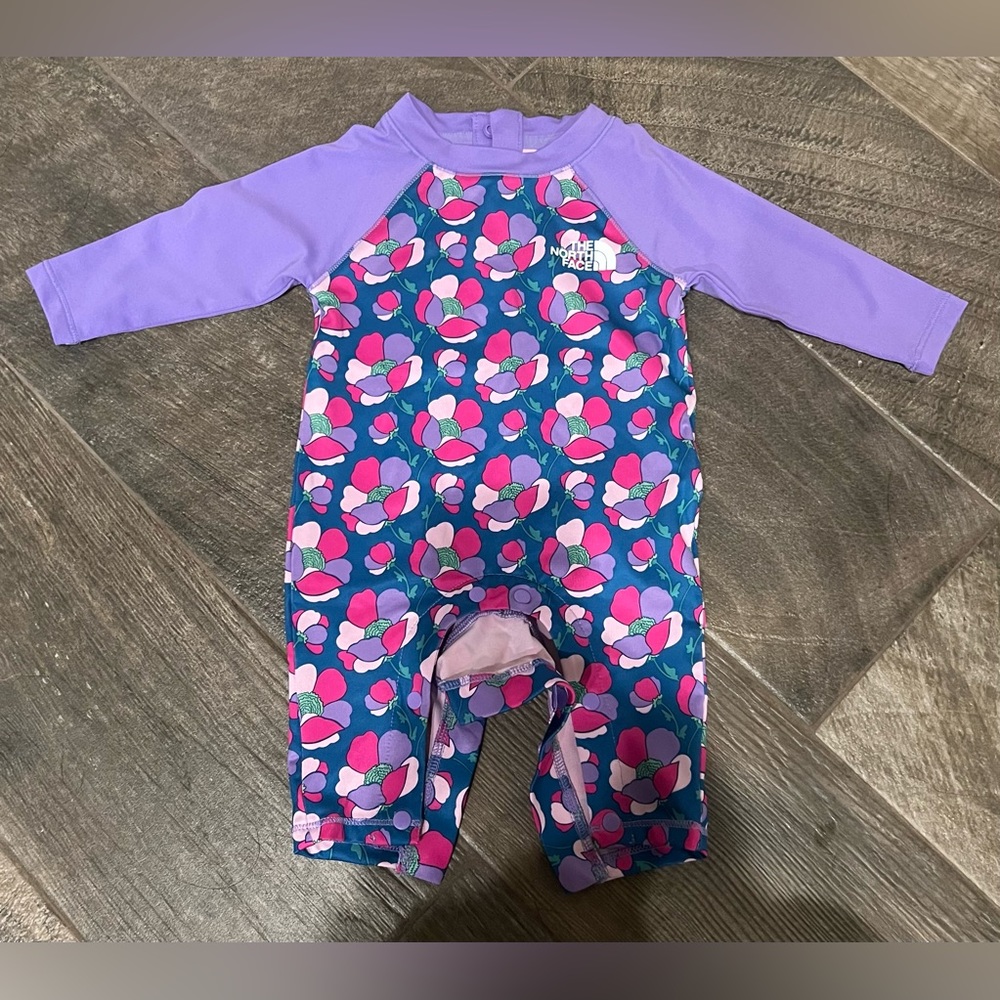 Northface Infant Swimsuit Size 0-3 Months Purple Floral UPF 40 Bodysuit.